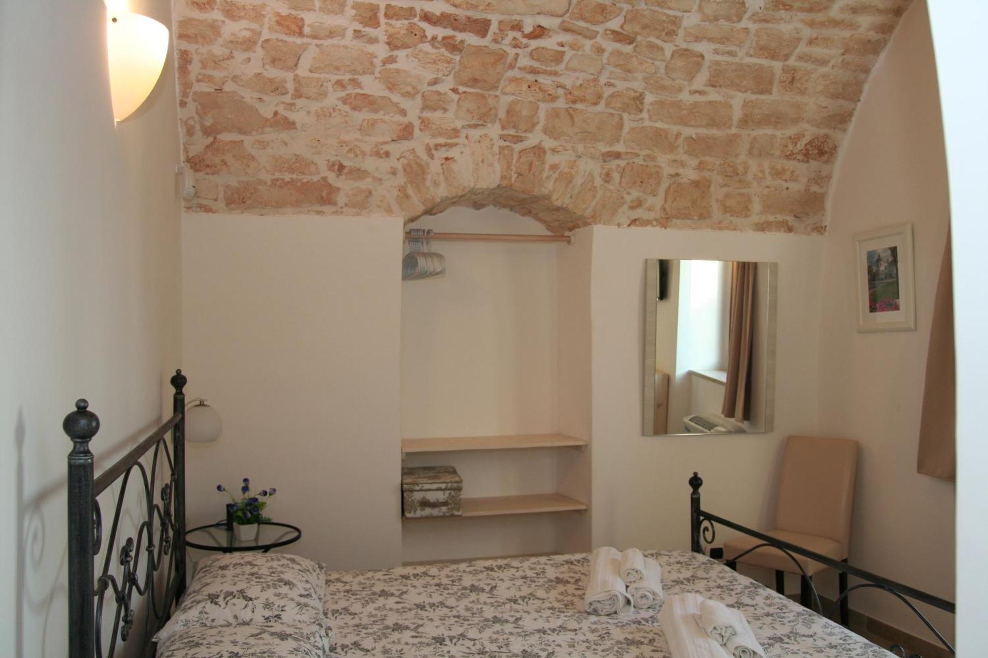 La Dimora Gigante Bed & Breakfast Castellana Grotte Phòng bức ảnh