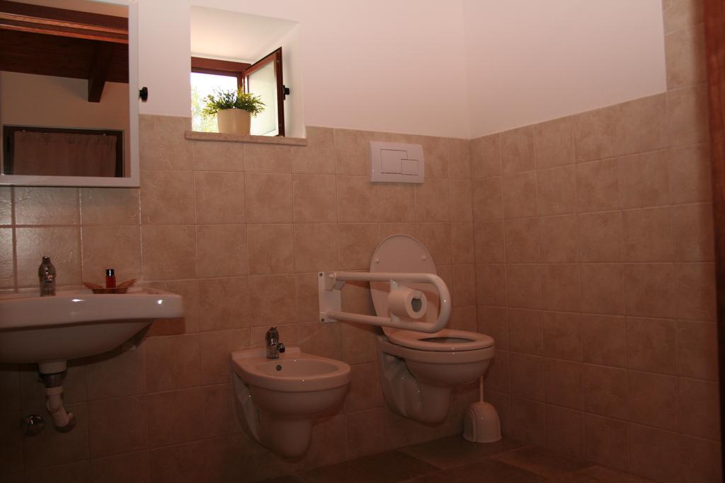 La Dimora Gigante Bed & Breakfast Castellana Grotte Phòng bức ảnh